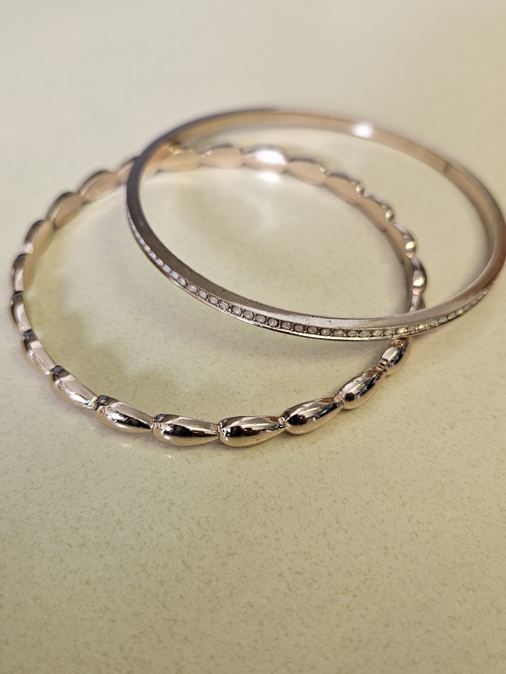 Elegant Women's Rose Gold Bangle Set - 2 Pack